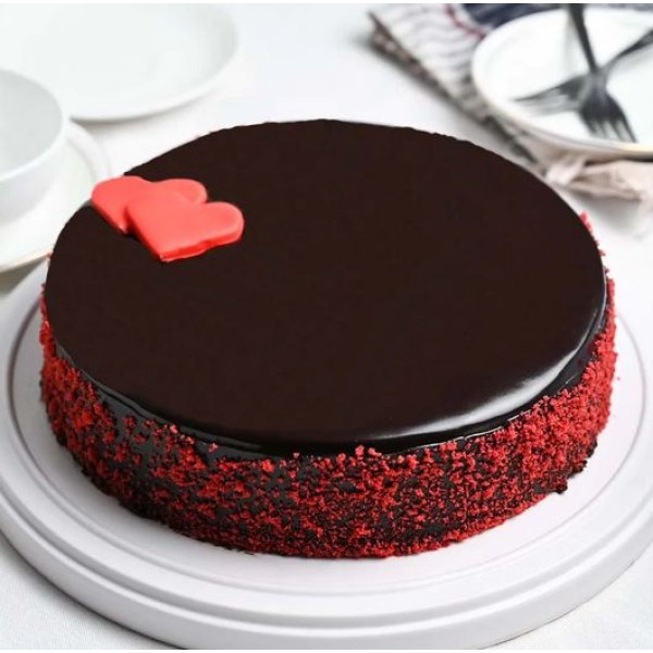 Round Red Velvet Chocolate Cake